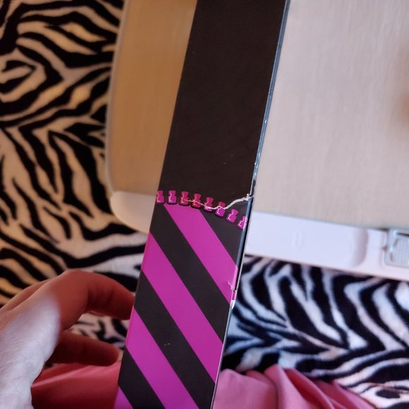 Mattel Monster High Spectra Vondergeist Doll - Original Release 1st Run (2011) - Picture 6 of 6